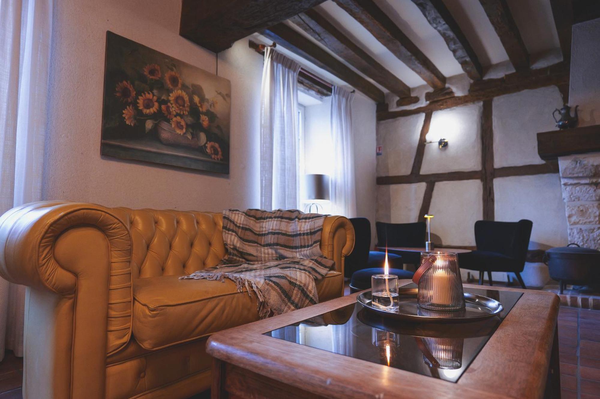 Auberge Du Cheval Blanc - Teritoria Selles-Saint-Denis ภายนอก รูปภาพ