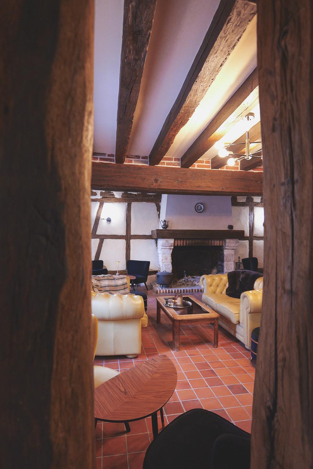 Auberge Du Cheval Blanc - Teritoria Selles-Saint-Denis ภายนอก รูปภาพ